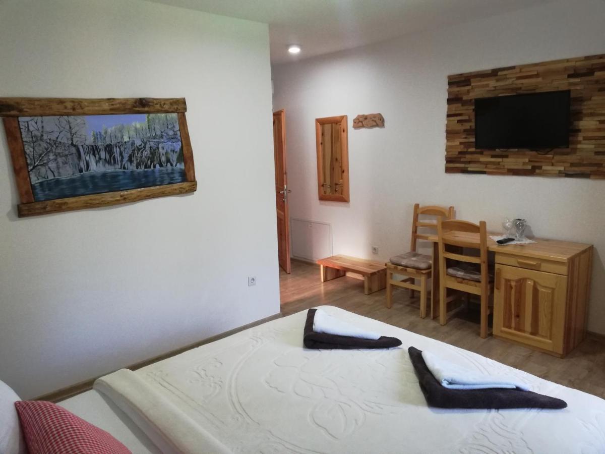 Rustic Lodge Plitvice 1 Plitvicka Jezera Luaran gambar