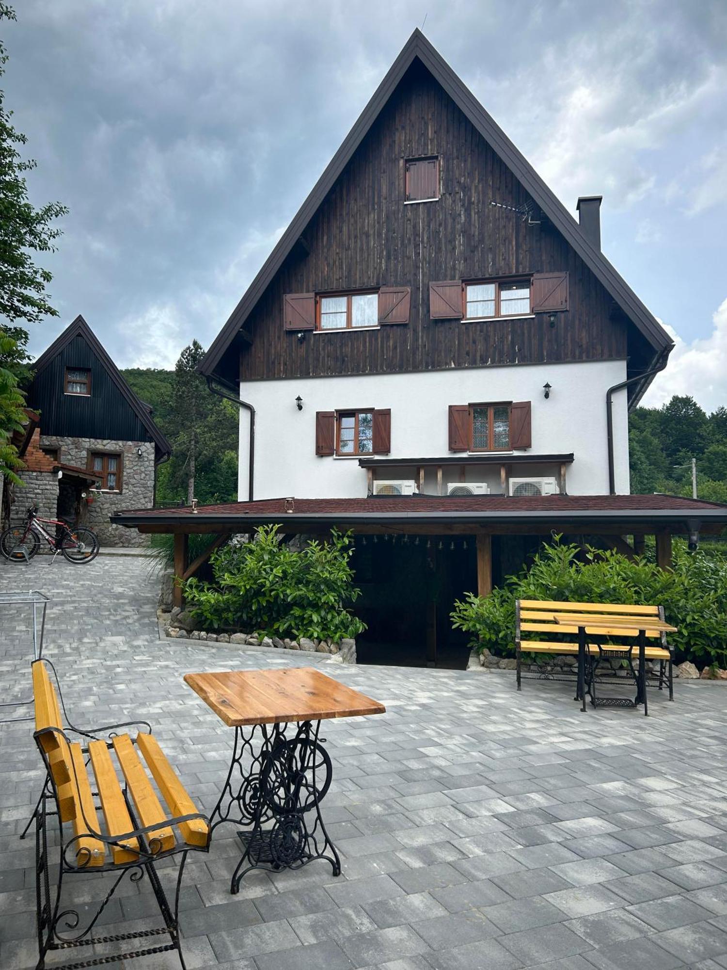Rustic Lodge Plitvice 1 Plitvicka Jezera Luaran gambar